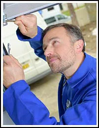 Albertson Garage Door Service  Albertson, NY 516-321-4569 - gr-emg-01